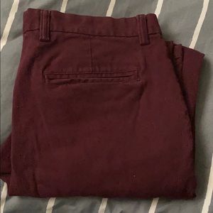 Old Navy Slim Khakis 33x32